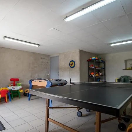 Ferienhaus Gite Miremont, 4 Pieces, 6 Personnes - Fr-1-630-95 Miremont (Puy-de-Dome)